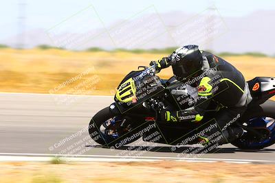 media/Apr-30-2023-CRA (Sun) [[020fcf5d43]]/Race 3-1000 Amateur Supersport/